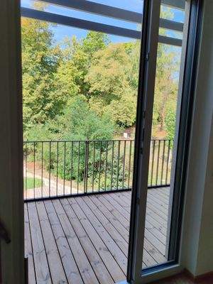 Leo III N 6.6. Aussicht Balkon.jpg