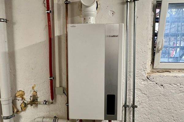 Erdgas-Brennwert-Heizung