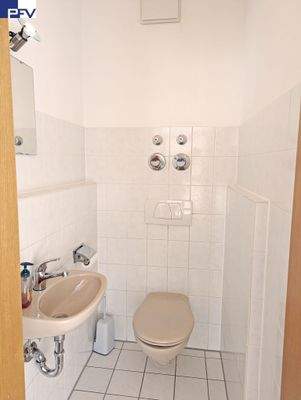 EG WC Referenzeinheit unrenoviert