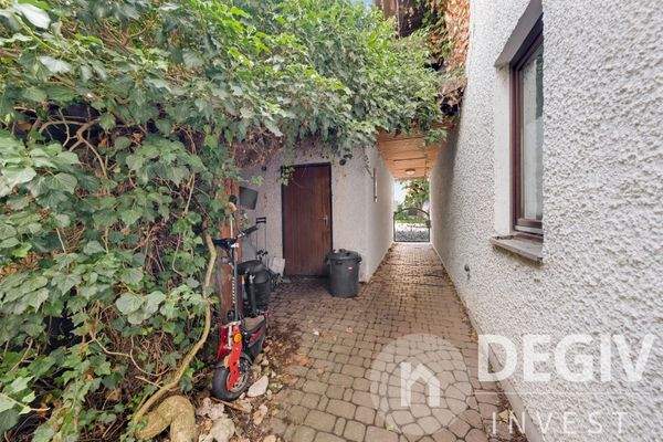 Eingang und Zugang G