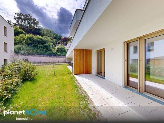 Blick Garten und Terrasse