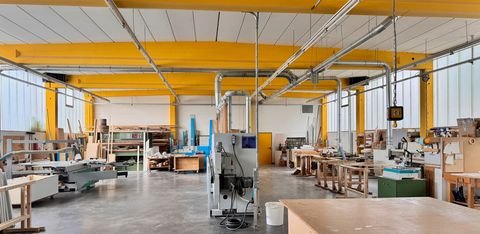 Schwaikheim Halle, Schwaikheim Hallenfläche