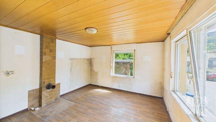 CAM01984G0-PR0506-STILL001