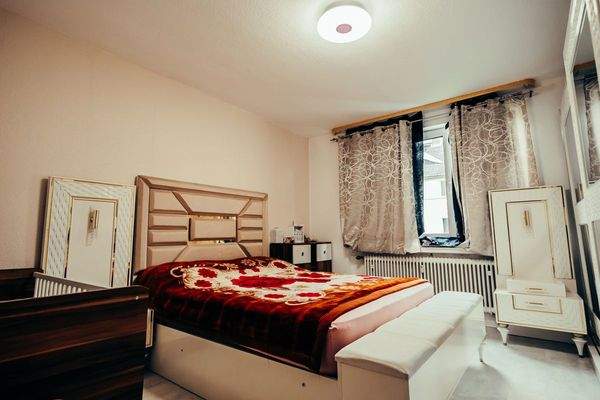 Beispiel einer Etagenwohnung – Schlafzimmer