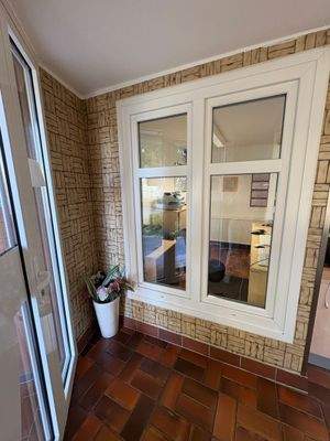 Eingangsbereich mit Fenster