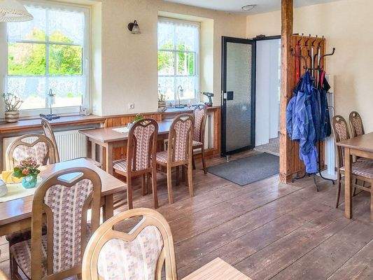 Der geräumige Gastraum