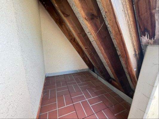 Abstellbereich auf dem Balkon