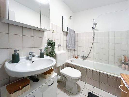 Badezimmer 3.OG links