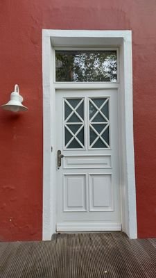 Einganag Hinterhaus 2.jpg