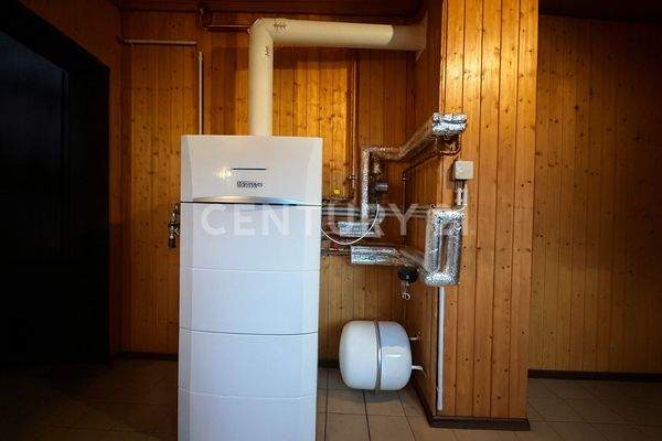 Heizungsraum mit Technikbereich