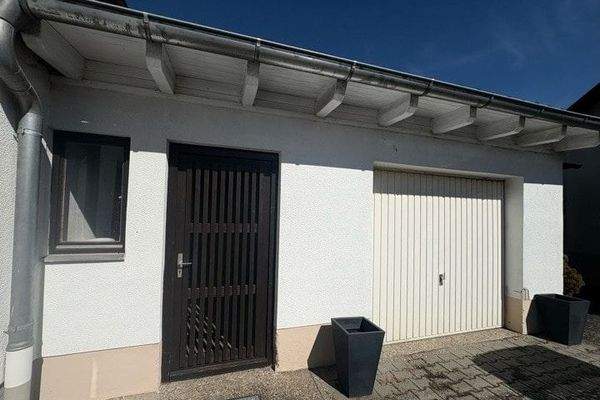 Garage mit Abstellraum