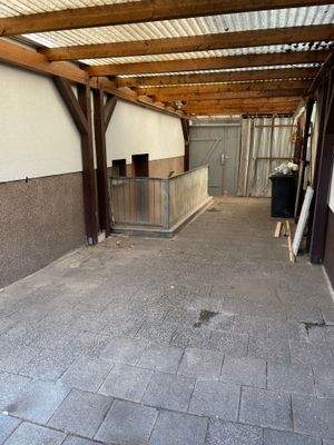Carport / Stellplatz Zugang Garten 