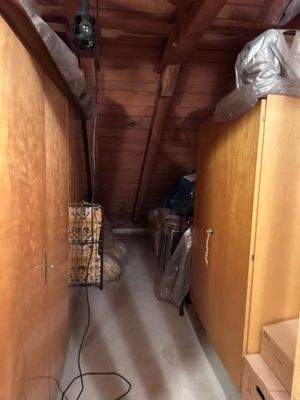 Lagerfläche im Dachboden