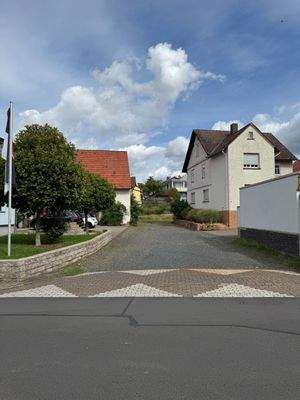 Zufahrt zum Grundstück