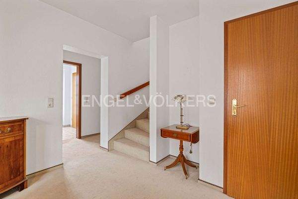 Treppenaufgang ins Obergeschoss