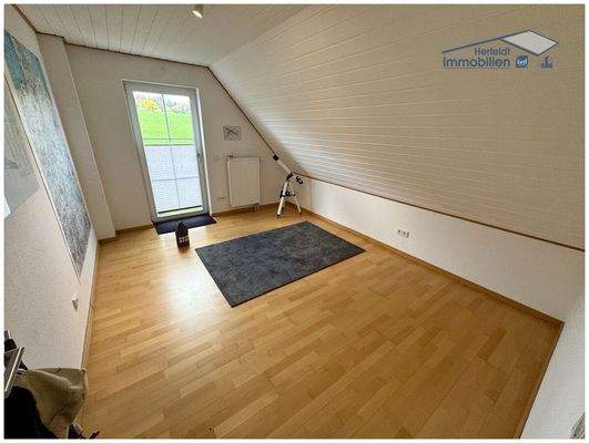 Großes Schlafzimmer