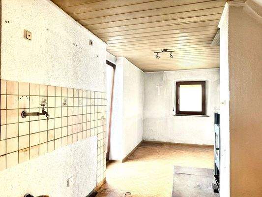 Küche EG mit Zugang zum Innenhof