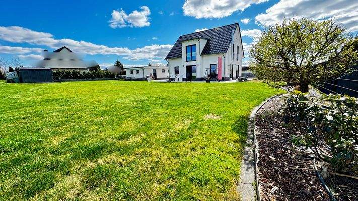 A ges vom Garten aus