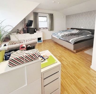 Schlafzimmer im DG.JPG