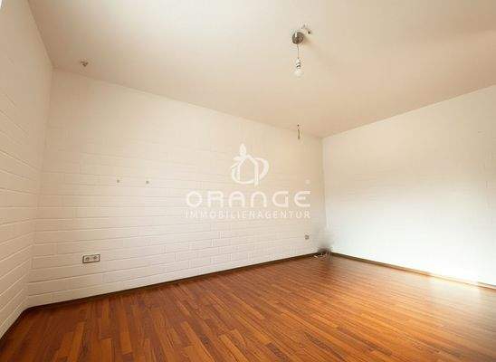 KI (Schlafzimmer in der Einliegerwohnung)