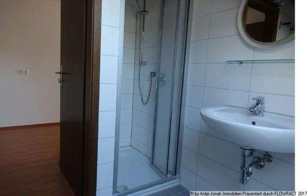 Bild 2 Badezimmer