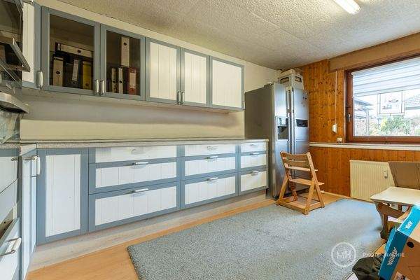 großer Abstellraum im UG