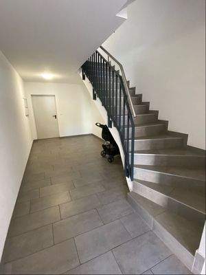 Großzügiges-Treppenhaus