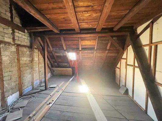 noch ausbaufähiges Dachgeschoss