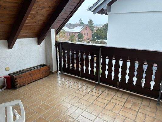 der überdachte Balkon