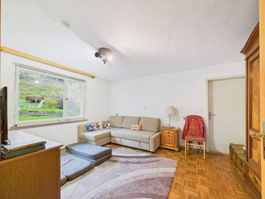 CAM03694G0-PR0041-STILL023