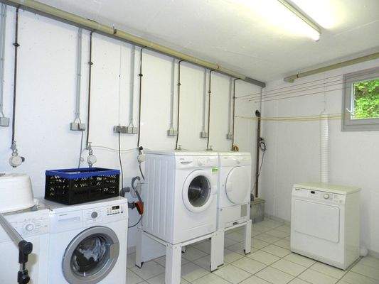 Gemeinschafts-Waschraum