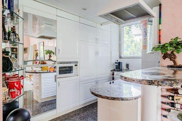 Offene Wohnküche mit Küchentresen