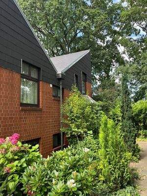 Frontansicht Zugang zum Haus