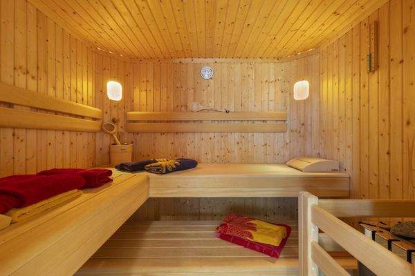 Sauna mit Dampfbad OG