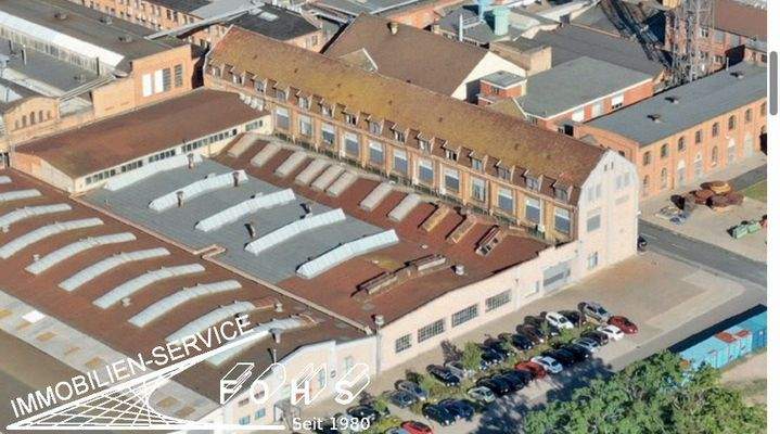 Halle 4.000,5 m² Ansicht Detail Vorplatz