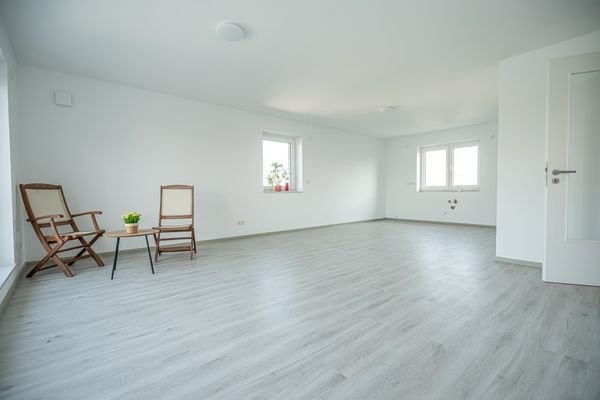 Wohn-/Essbereich mit offener Küche