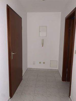 Musterfoto Wohnung darunter