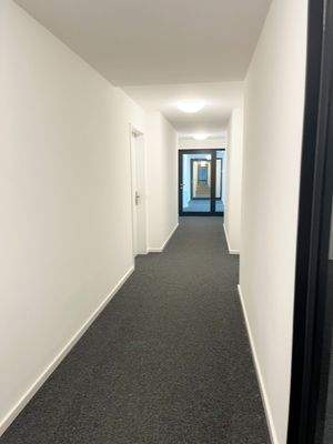 Flur im Treppenhaus.jpg