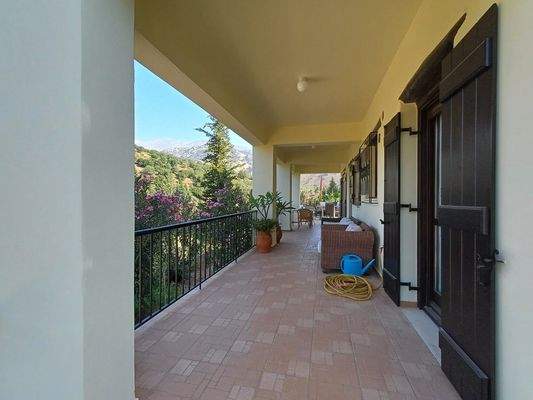 Villa-For-Sale-In-Theriso-Chania20240710_174214.jp