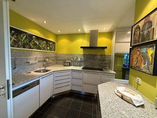 Buchloe-German-Deutschland-Haus-Verkauf-Neu-Nähe München-Oktoberfest-Stadtleben-Landschaft-Garten-Luxus