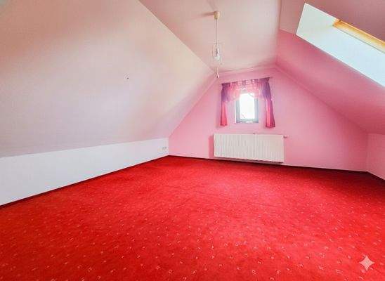 Kinderzimmer Dachgeschoss