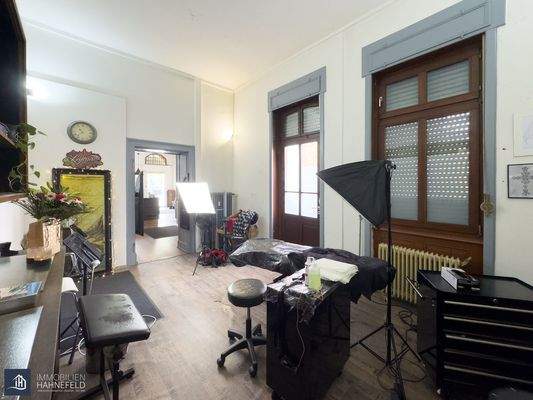 Gewerbefläche hinten-rechts