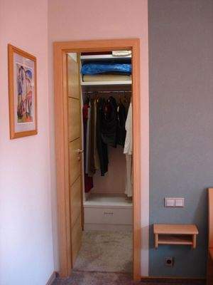 begehbarer Kleiderschrank UG