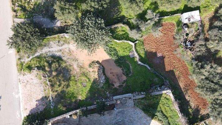 Kreta, Sisi: Baugrundstück etwas außerhalb des Dorfes zu verkaufen