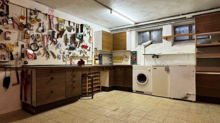 Werkstatt und Hauswirtschaftsraum im KG