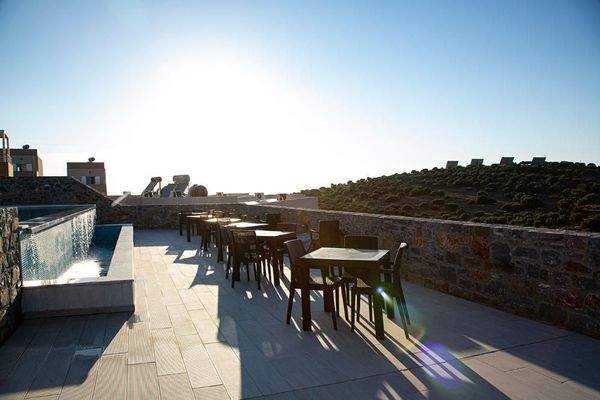 Kreta, Kounali: Moderne Villa mit 4 Zimmern, Pool und Meerblick zu verkaufen