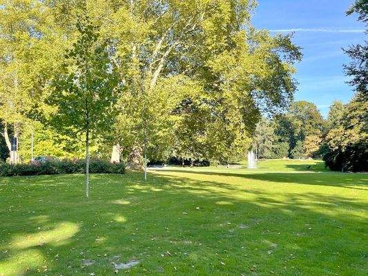 mit Storcherlebnispark +