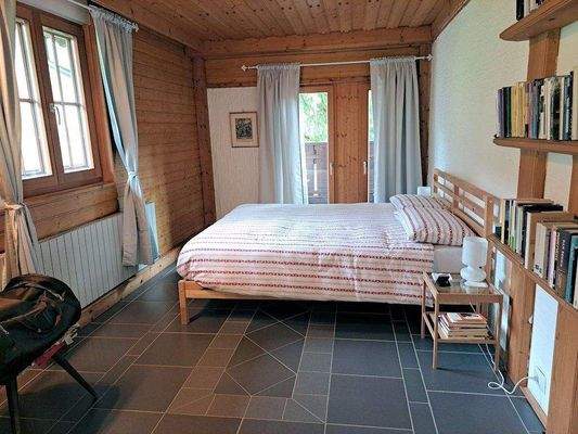 Zweites Schlafzimmer im Obergeschoß_B.jpg