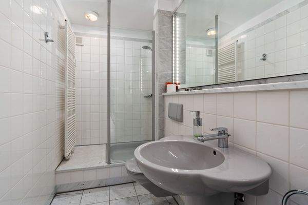 Badezimmer 2 (4,64 m²)