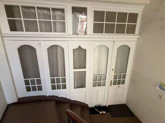 Eingangselement 1. OG